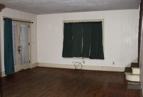 524 Stewart Ave, Grove City, PA 16127-1334