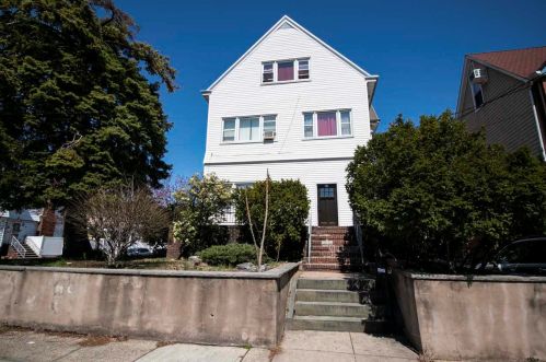 67 5th St, Bayonne, NJ 07002-2466