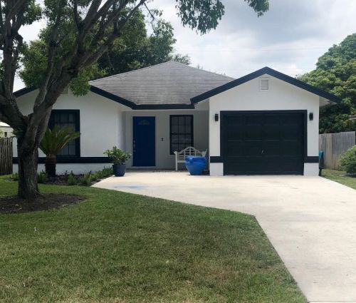 122 10th Ave, Delray Beach FL  33444-1634 exterior