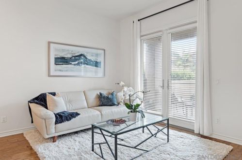 2920 Bainbridge Rd, San Diego, CA 92106-6075