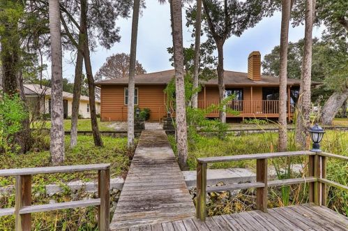 5146 Riverside Dr, Homosassa FL 34448-3746 exterior