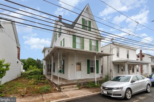 733 Highland St, Harrisburg, PA 17113-1530