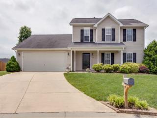 276 Stone Meadow Ct, Kernersville, NC 27284-7060