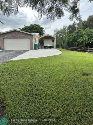 4000 137 Ave, Hollywood FL 33027-5921 exterior