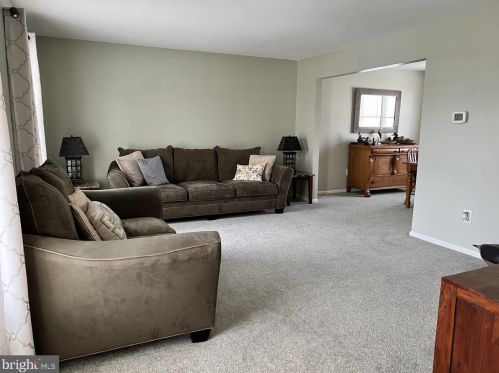 208 Genesis Dr, Blandon, PA 19510-9760