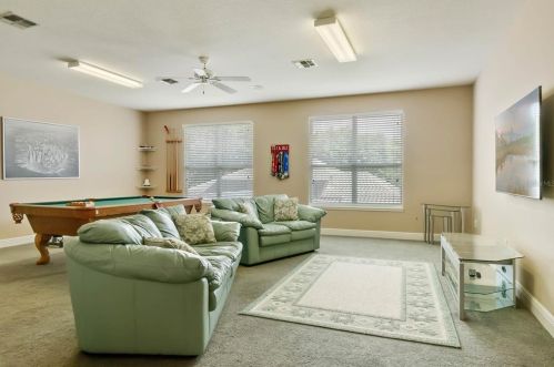 4916 Keeneland Cir, Orlando FL  32819-3141 exterior