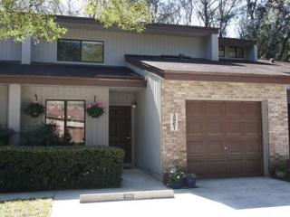 3961 27th Ln, Gainesville, FL 32606-6683