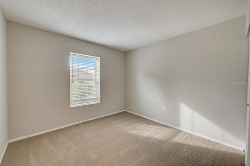 915 Derbyshire Dr, Kissimmee FL 34758-3120 exterior