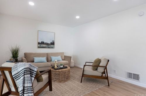 325 Cherry St, Brea CA  92821-6526 exterior