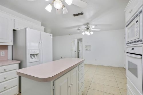 2550 Lucas Rd, Allen TX  75002-7516 exterior