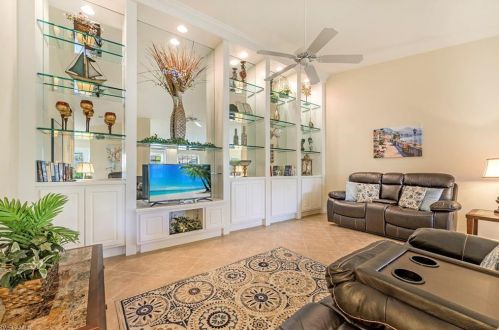 15370 Upwind Dr, Bonita Springs, FL 34135-8587