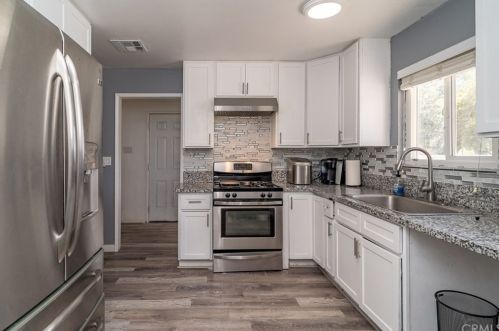 5887 Paramount Dr, Riverside CA 92509-0806 exterior