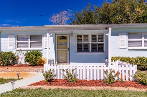 104 Crown Blvd, Melbourne, FL 32901-8625