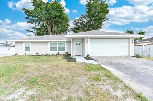5301 21st Pl, Naples, FL 34116-6817