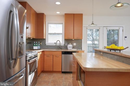 4108 Fessenden St, Washington DC 20016-4216 exterior