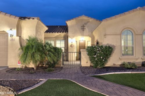 3748 Mia Ln, Gilbert, AZ 85298-0406