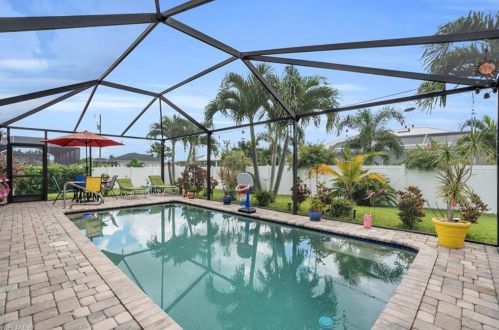 4131 19 Pl, Cape Coral FL  33909-4615 exterior