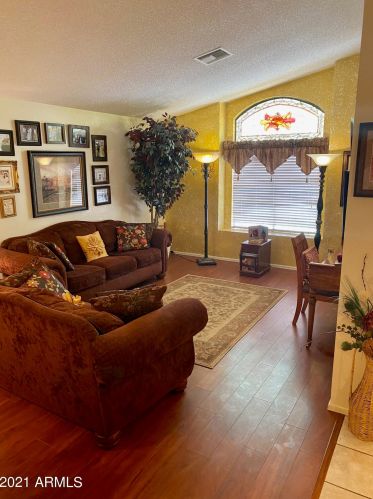 937 53rd Cir, Mesa, AZ 85206-2974