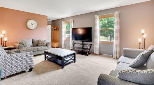 4722 Fairway Dr, Waterford, WI 53185-3370
