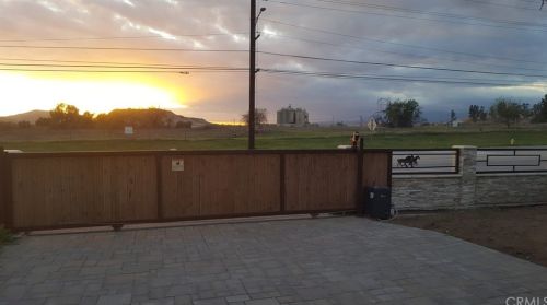 940 Rancho Ave, Colton CA  92324-3338 exterior