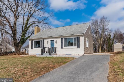 1916 Clayton Ave, Harrisburg, PA 17109-6033