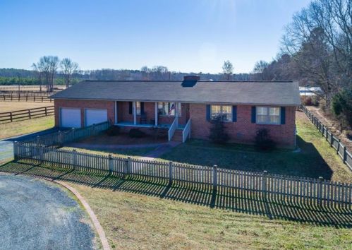 2489 White Hill Rd, Sanford, NC 27332-1378