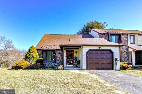 778 Newbury Ct, Southampton, PA 18966-4552