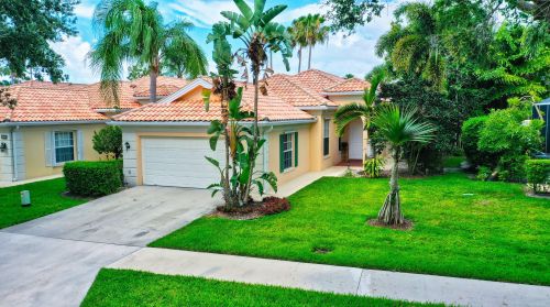 2035 Valencia Dr, Delray Beach, FL 33445-5327