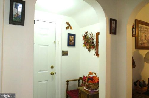 9 Walnut St, Littlestown, PA 17340-1637
