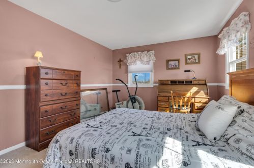 316 Sunset Dr, Pelican Island NJ  08751-2225 exterior