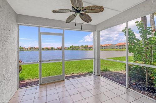 7748 Emerald Cir, Naples, FL 34109-1782