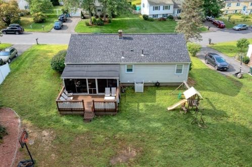 128 Tallyho Dr, Springfield MA  01118-1944 exterior