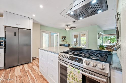 4150 18 Ave, Phoenix AZ 85015-3840 exterior