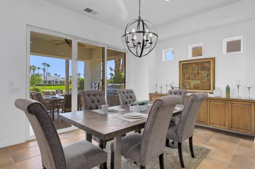 56430 Muirfield Vlg, La Quinta CA  92253-7648 exterior
