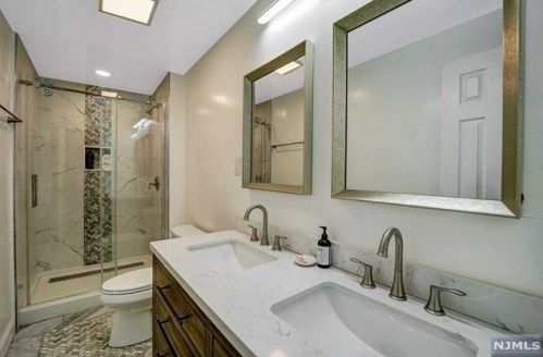 20 Highland Ave, West Milford NJ  07480-3855 exterior