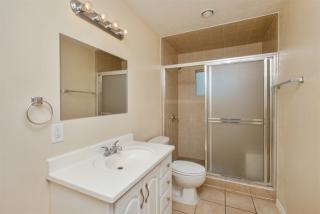 2003 Donnaglen Ave, San Fernando CA  91340-1663 exterior