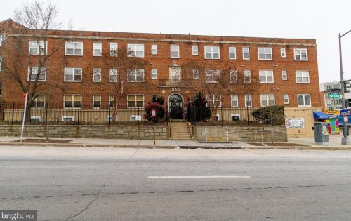 330 Rhode Island Ave, Washington, DC 20001-1827