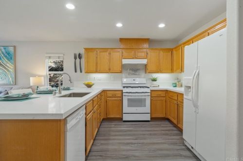 5128 Eliot St, Oceanside CA  92057-2649 exterior