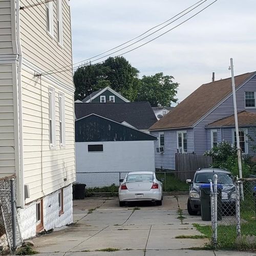 9 Octavia St, Providence RI  02909-5015 exterior