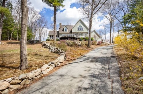 107 Flint Farm Rd, Middleton, MA 01949-2491