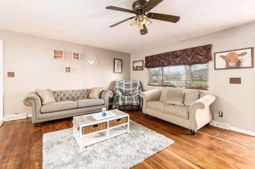 9615 Welch Rd, Orient, OH 43146-9506