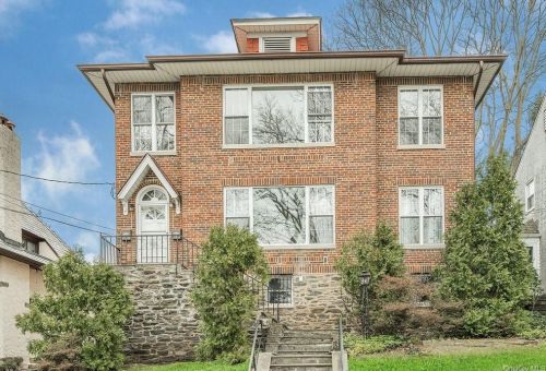 321 Collins Ave, Mount Vernon, NY 10552-1601