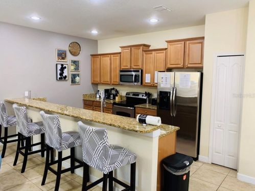 8962 California Palm Rd, Kissimmee FL 34747-1574 exterior