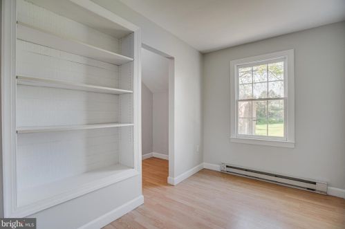 10600 Woodland Dr, Fredericksburg VA  22407-7759 exterior