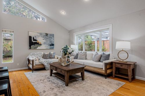 1552 Fordham Ct, Mountain View, CA 94040-3029
