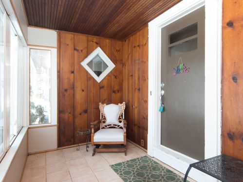 9009 Auer Ave, Milwaukee WI 53212-2204 exterior