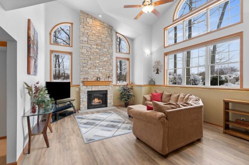 535 Polaris St, West Bend, WI 53095-5419