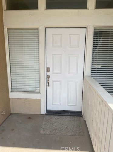 73 Woodleaf, Irvine CA  92614-7081 exterior