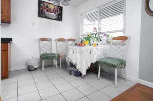 1182 Leigh Ave, San Jose CA 95126-4526 exterior