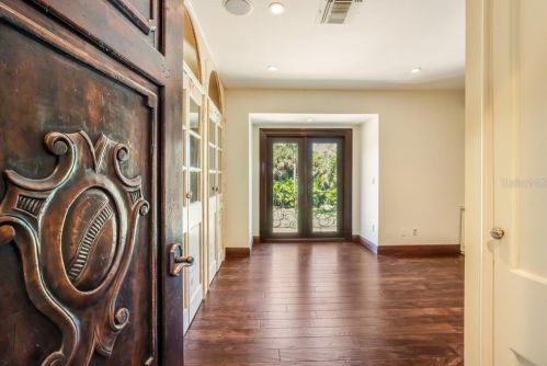 2718 Casey Ky Rd, Nokomis FL  34275-3306 exterior